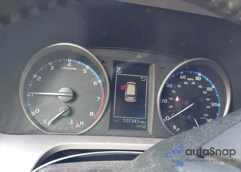 2018 Toyota Rav4 Xle из США, поврежденный, VIN JTMWFREV0JJ725157